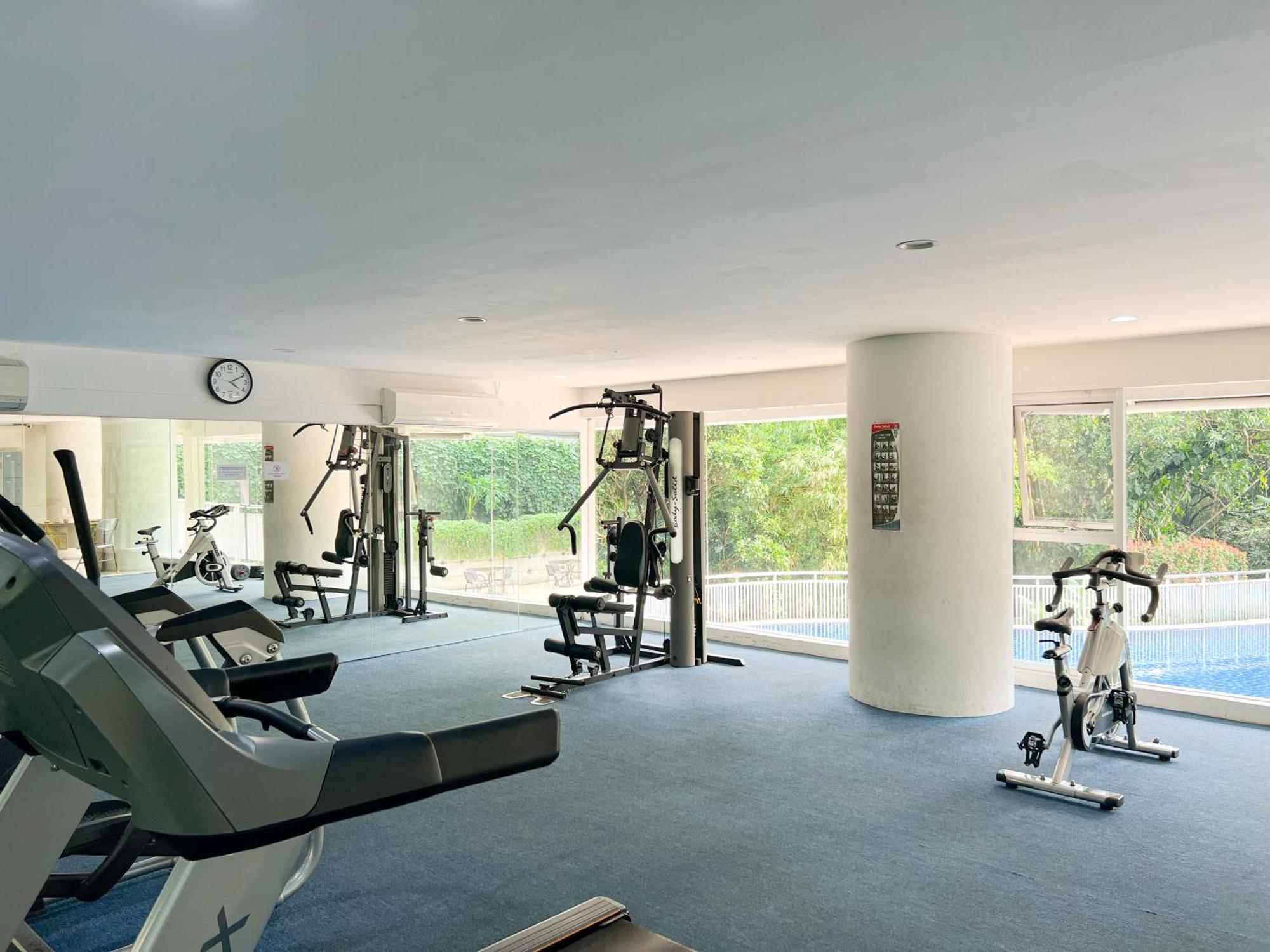 3 Bedroom Modern Classic Apartment, Netflix, Park View Apartemen Bandung