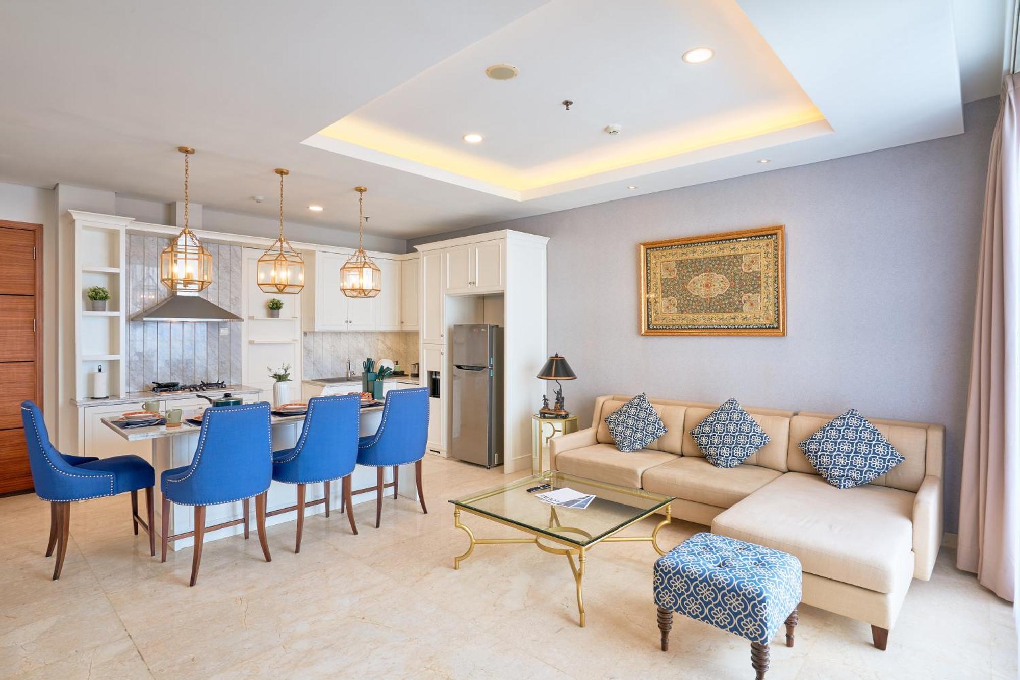 3 Bedroom Modern Classic Apartment, Netflix, Park View Apartemen Bandung