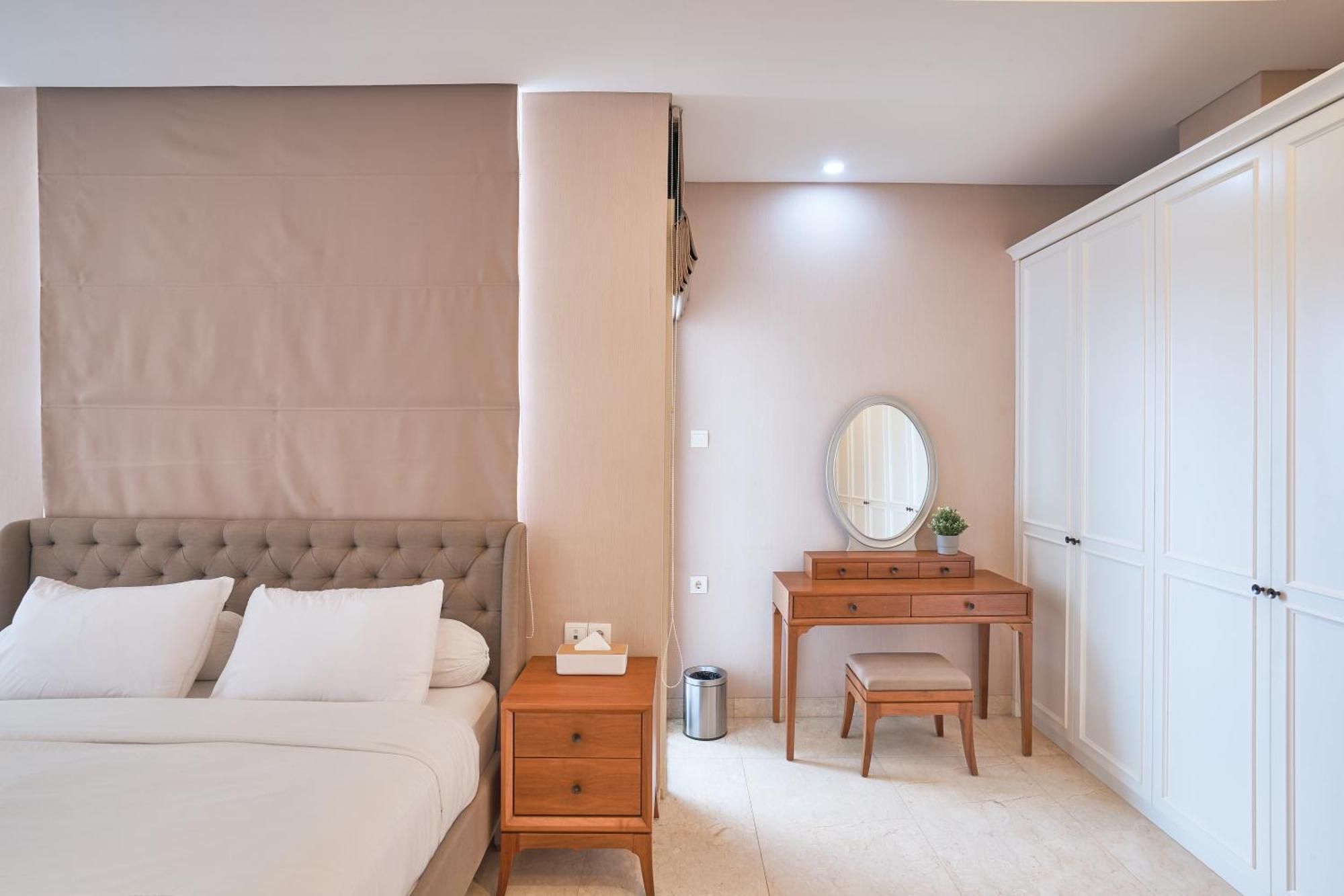 3 Bedroom Modern Classic Apartment, Netflix, Park View Bandung