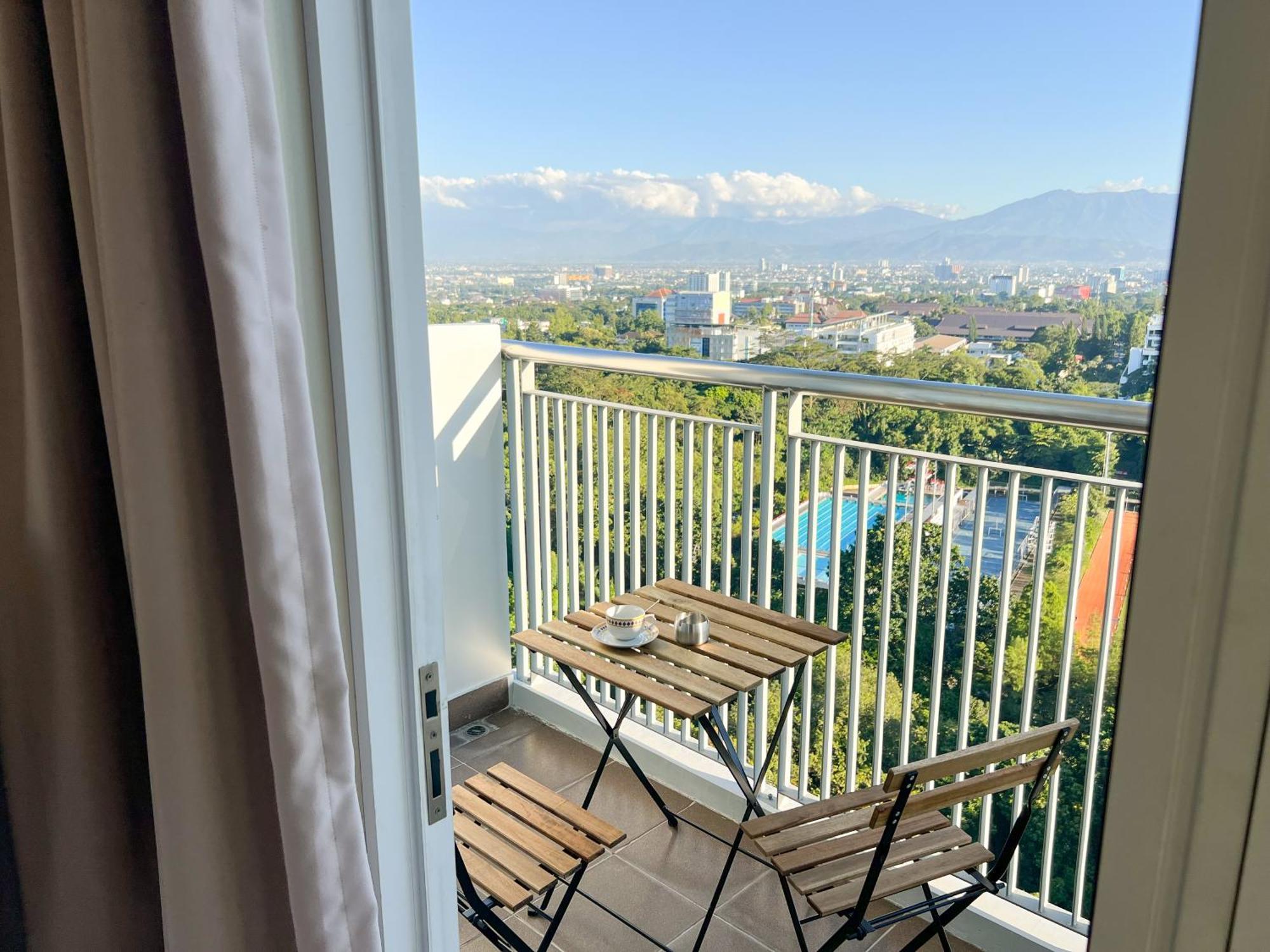 Apartemen 3 Bedroom Modern Classic Apartment, Netflix, Park View *