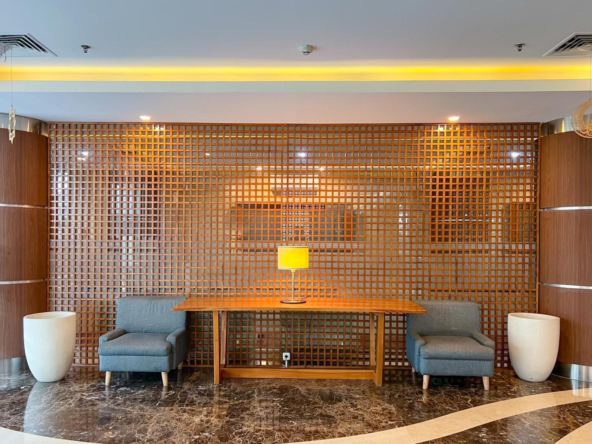 3 Bedroom Modern Classic Apartment, Netflix, Park View Bandung