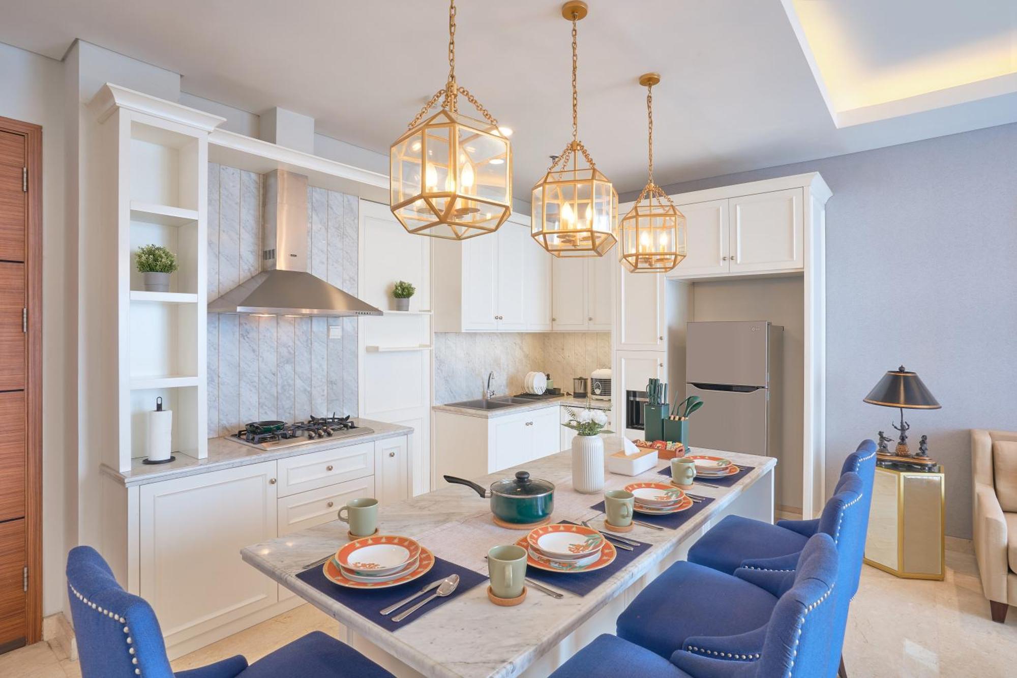 3 Bedroom Modern Classic Apartment, Netflix, Park View